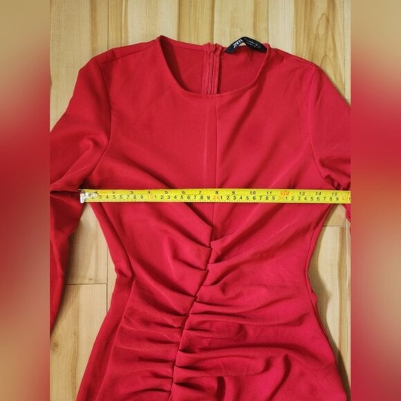 Zara XS Red Midi Dress, Round Neck, Long sleeve, Slit ans Drape in Front, Zip-up - Picture 9 of 16